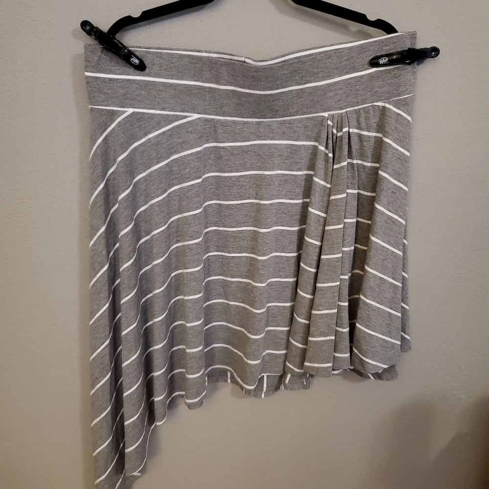 Gray skirt Torrid